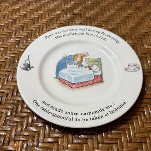Wedgewood Peter Rabbit Childs Ceramic Plate With Bedtime Story